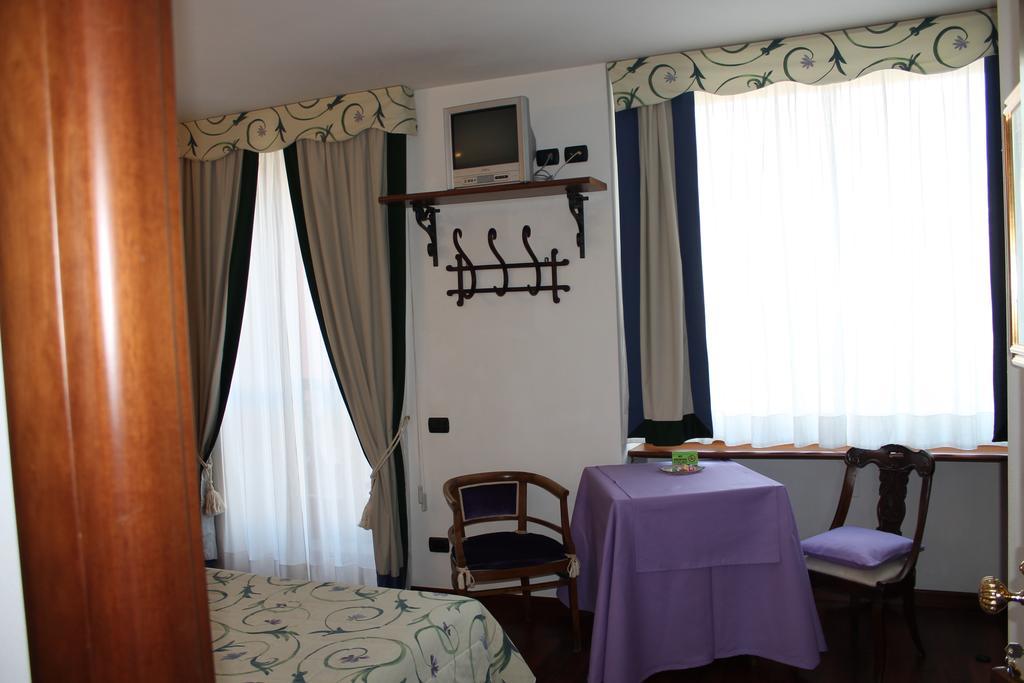 Hotel Centrale 벨라지오 외부 사진